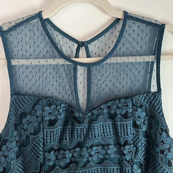 Francesca’s Tamara Mermaid Hem Dress - Picture 5 of 6